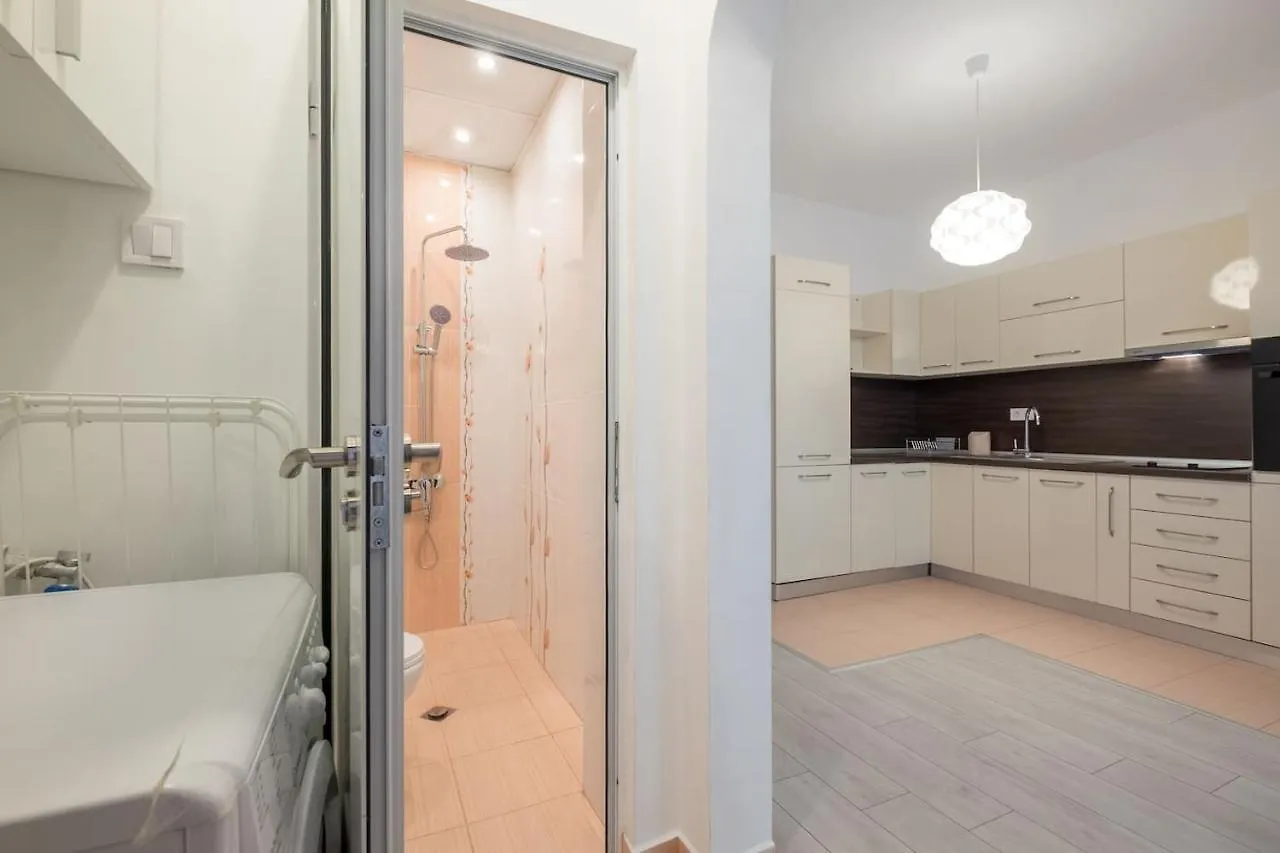 Your Perfect Place To Stay On Vitosha Str Apt Sofia Bułgaria