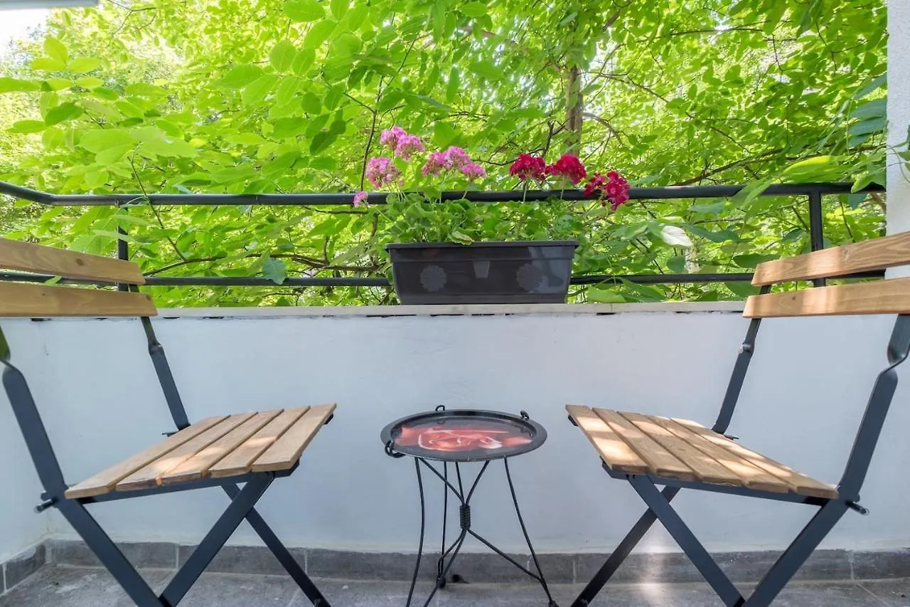 Your Perfect Place To Stay On Vitosha Str Apt Sofia