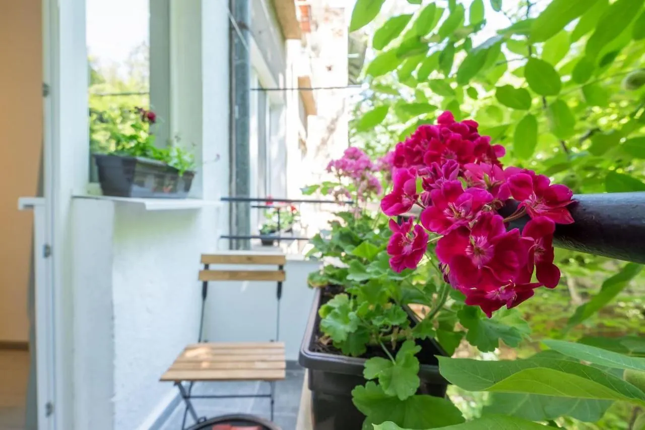 Your Perfect Place To Stay On Vitosha Str Apt Sofia Bułgaria